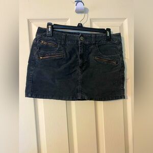 American 🦅 Eagle Black Corduroy Skirt miniskirt with zippers and pockets size 8